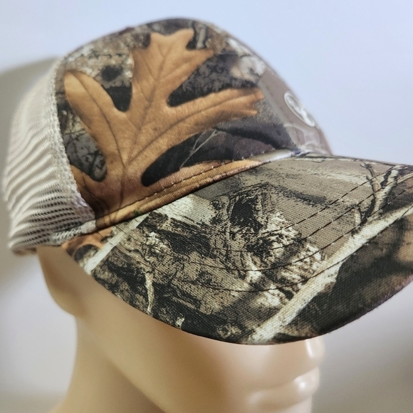 Realtree Edge Whitetails Unlimited Camo White Mesh Trucker Hat Cap NWT - Picture 7 of 16